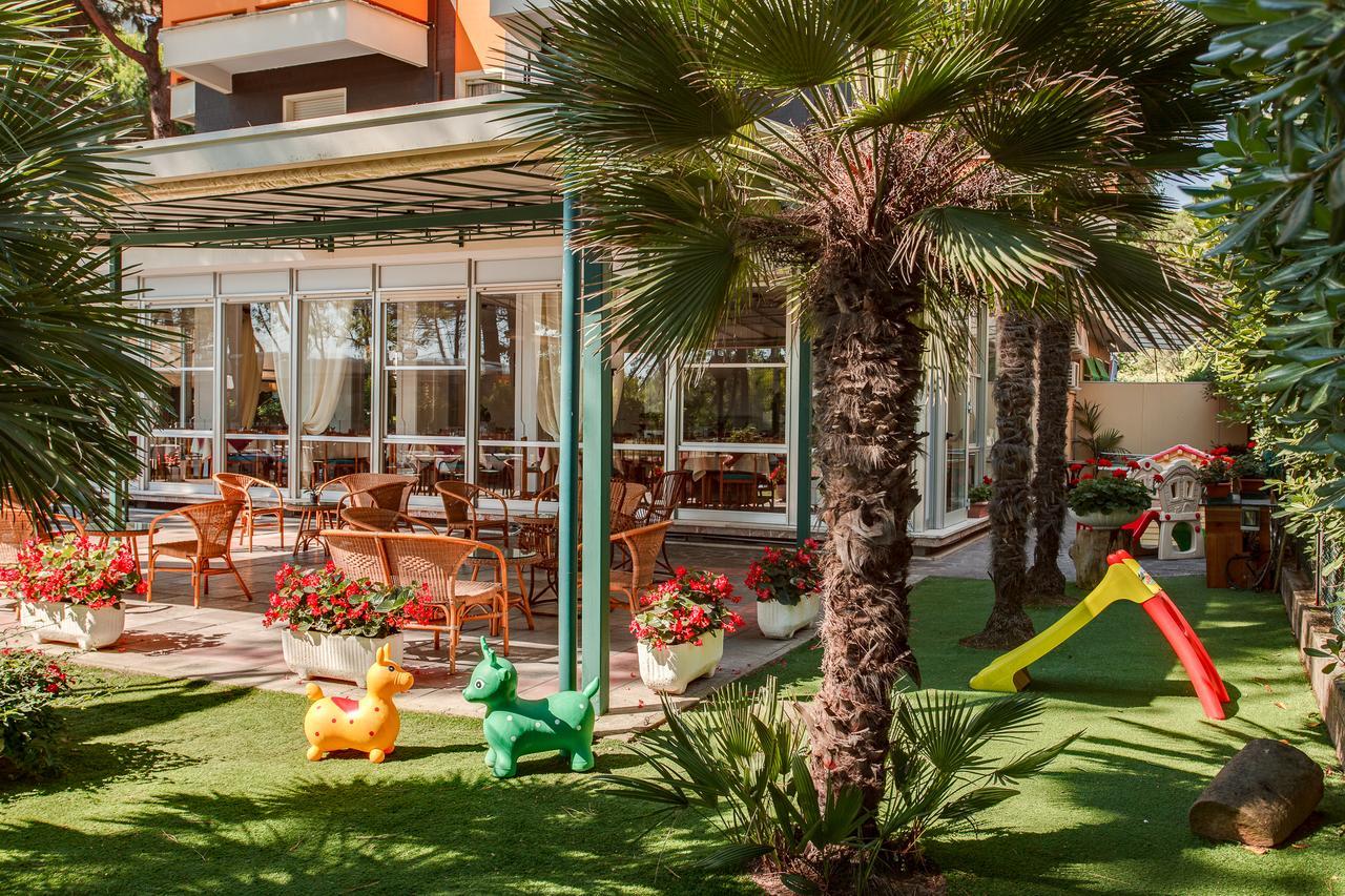 Hotel San Pietro Cervia Exterior foto